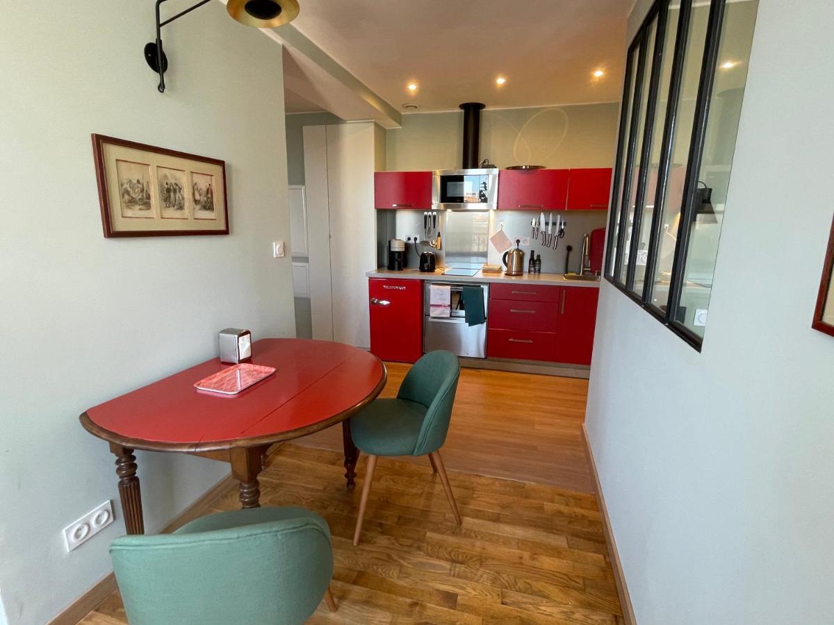 Appartement Mignon Calme Douillet Ascenseur Clim Etage Eleve Proche Parking Et Toutes Commodites Au Coeur Du Toulon Historique Экстерьер фото