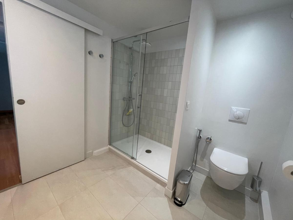 Appartement Mignon Calme Douillet Ascenseur Clim Etage Eleve Proche Parking Et Toutes Commodites Au Coeur Du Toulon Historique Экстерьер фото