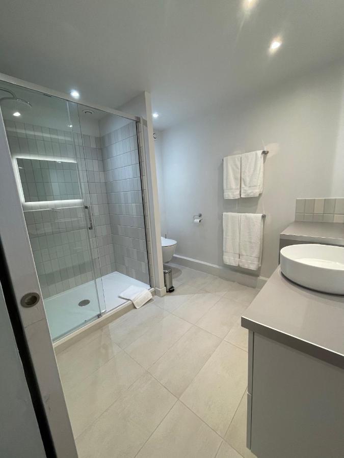Appartement Mignon Calme Douillet Ascenseur Clim Etage Eleve Proche Parking Et Toutes Commodites Au Coeur Du Toulon Historique Экстерьер фото