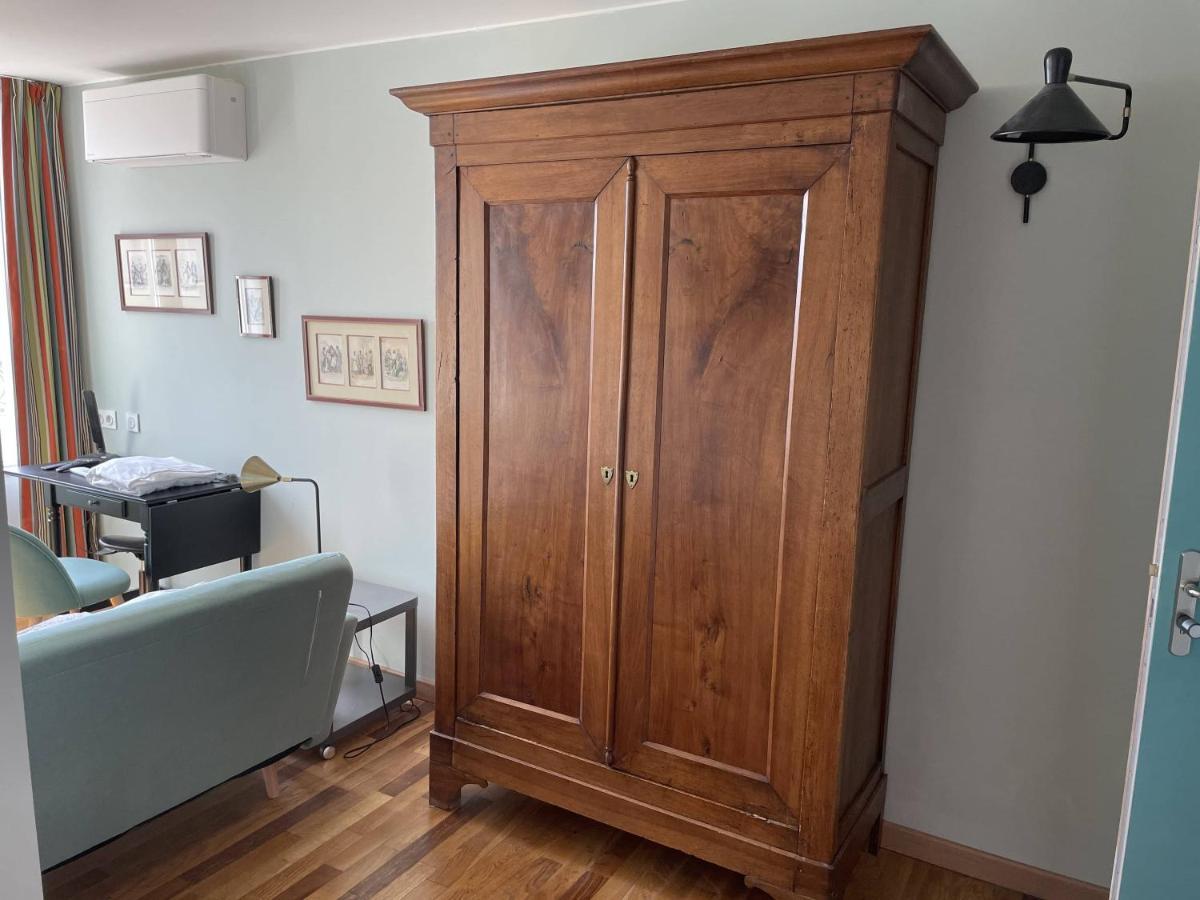 Appartement Mignon Calme Douillet Ascenseur Clim Etage Eleve Proche Parking Et Toutes Commodites Au Coeur Du Toulon Historique Экстерьер фото