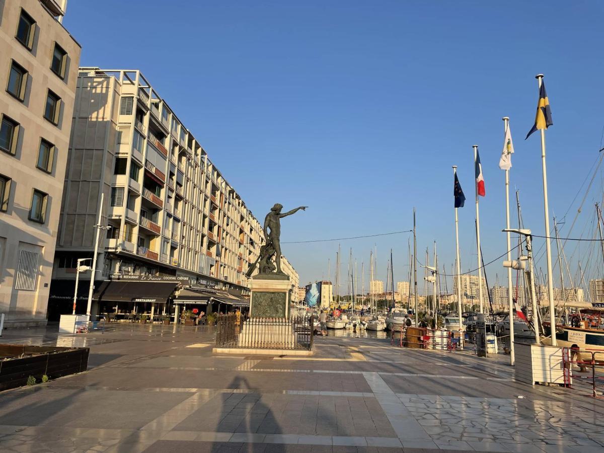 Appartement Mignon Calme Douillet Ascenseur Clim Etage Eleve Proche Parking Et Toutes Commodites Au Coeur Du Toulon Historique Экстерьер фото