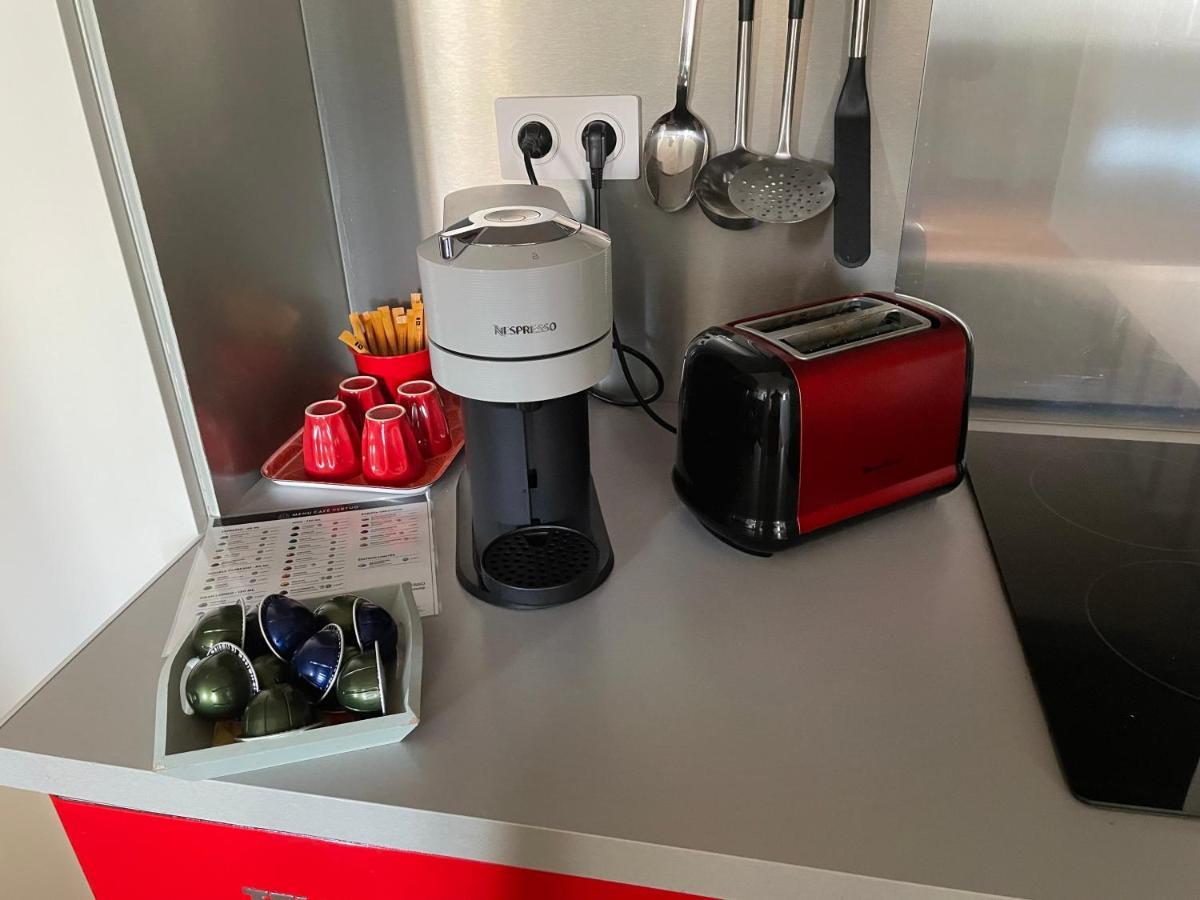Appartement Mignon Calme Douillet Ascenseur Clim Etage Eleve Proche Parking Et Toutes Commodites Au Coeur Du Toulon Historique Экстерьер фото