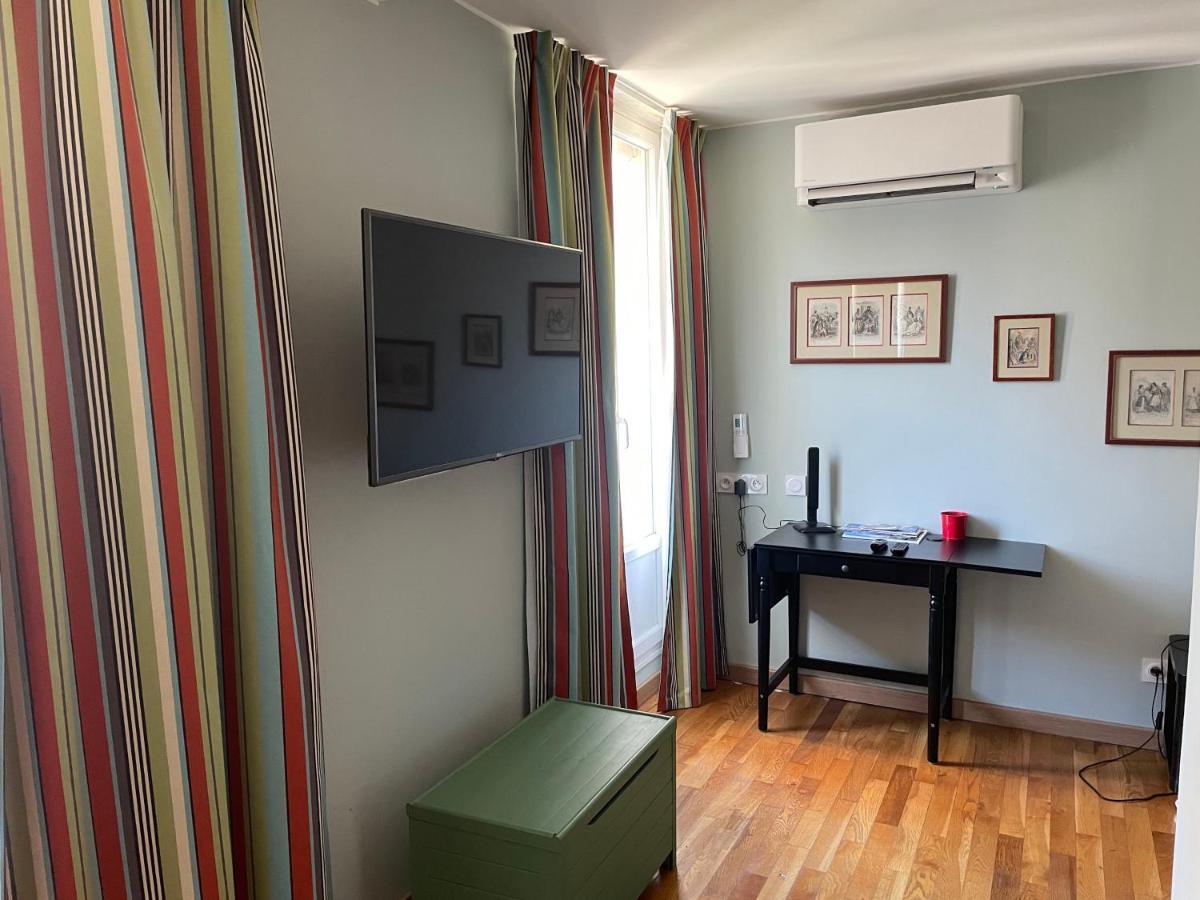 Appartement Mignon Calme Douillet Ascenseur Clim Etage Eleve Proche Parking Et Toutes Commodites Au Coeur Du Toulon Historique Экстерьер фото