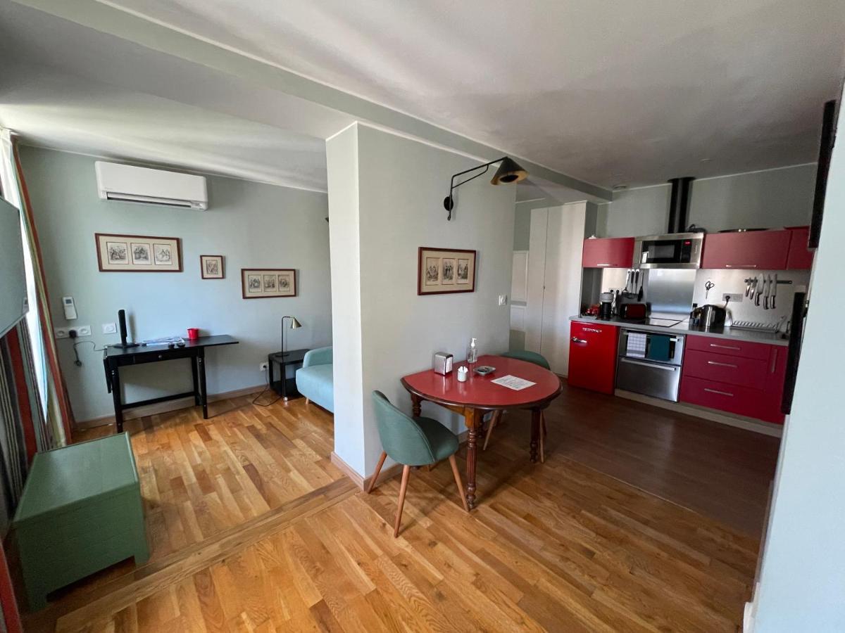 Appartement Mignon Calme Douillet Ascenseur Clim Etage Eleve Proche Parking Et Toutes Commodites Au Coeur Du Toulon Historique Экстерьер фото
